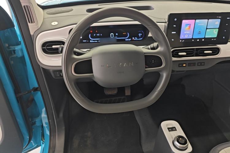 Used Livan Blue Balloon 2025 Model Dynamic Version Steering Wheel