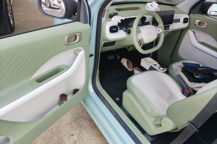 Used Livan Blue Balloon 2025 Model Dynamic Version Driver Seat