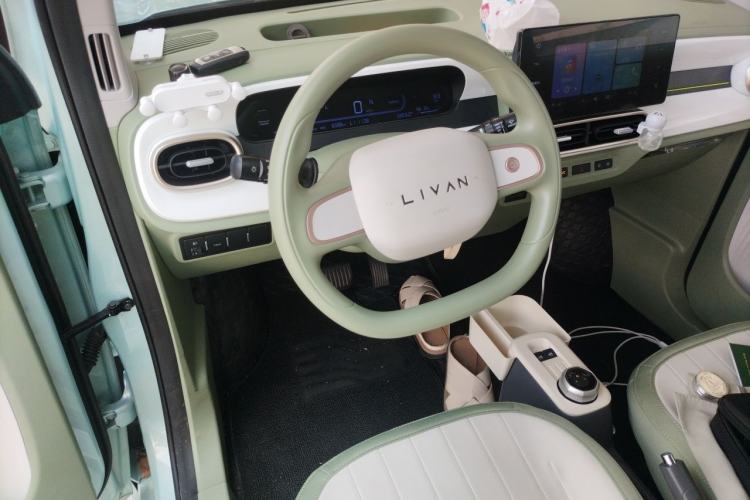 Used Livan Blue Balloon 2025 Model Dynamic Version Steering Wheel