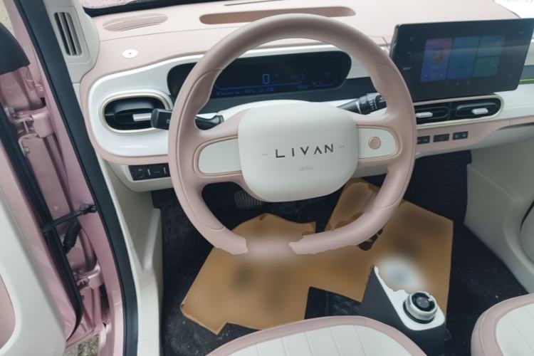 Used Livan Blue Balloon 2025 Model Enjoyment Version Steering Wheel