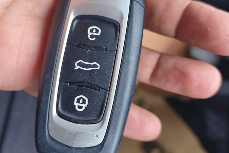 Used Livan Blue Balloon 2025 Model Enjoyment Version Vehicle Key