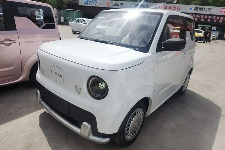 Used Livan Blue Balloon 2025 Model Dynamic Version Guazi used car, China used car export, Used car for sale, Used  cars, Cheapest cars for sale