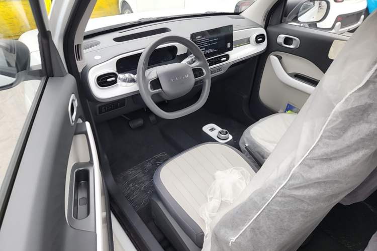 Used Livan Blue Balloon 2025 Model Dynamic Version Driver Seat