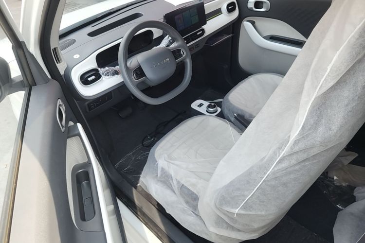 Used Livan Blue Balloon 2025 Model Dynamic Version Driver Seat