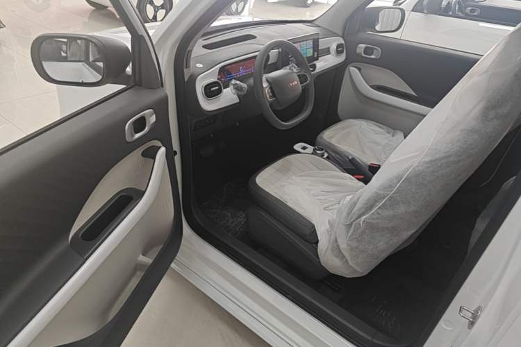 Used Livan Blue Balloon 2025 Model Dynamic Version Driver Seat