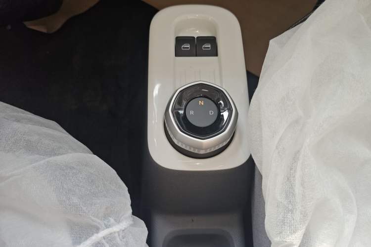 Used Livan Blue Balloon 2025 Model Dynamic Version Gear Lever