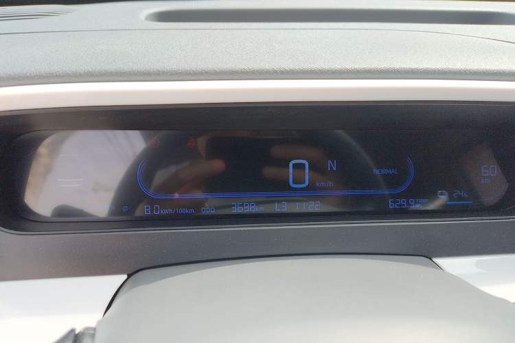 Used Livan Blue Balloon 2025 Model Dynamic Version Instrument Cluster