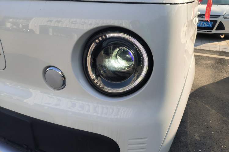 Used Livan Blue Balloon 2025 Model Dynamic Version Left Front Headlight