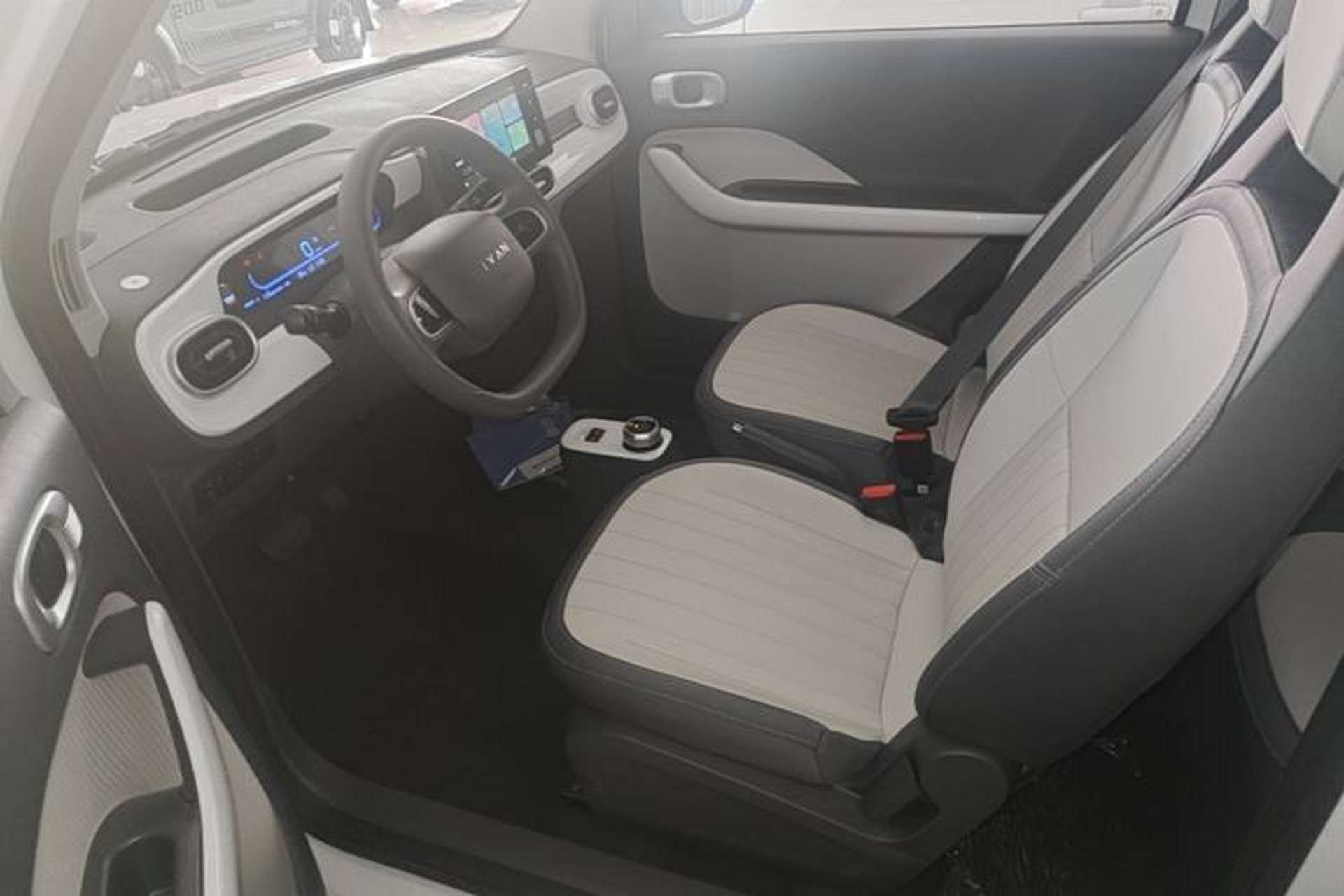 Used Livan Blue Balloon 2025 Model Dynamic Version Left Front Seat