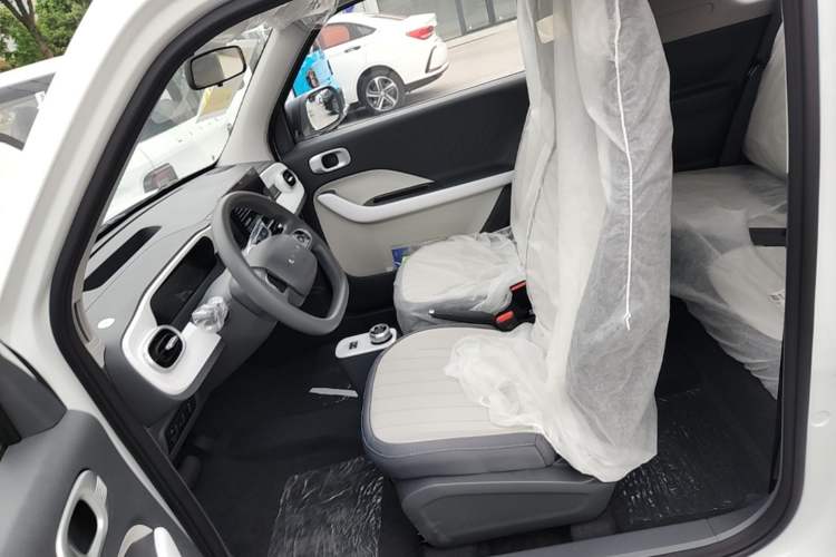 Used Livan Blue Balloon 2025 Model Dynamic Version Left Front Seat