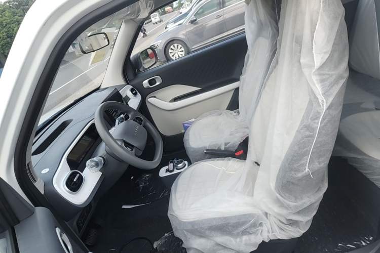 Used Livan Blue Balloon 2025 Model Dynamic Version Left Front Seat