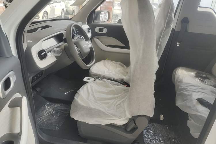 Used Livan Blue Balloon 2025 Model Dynamic Version Left Front Seat