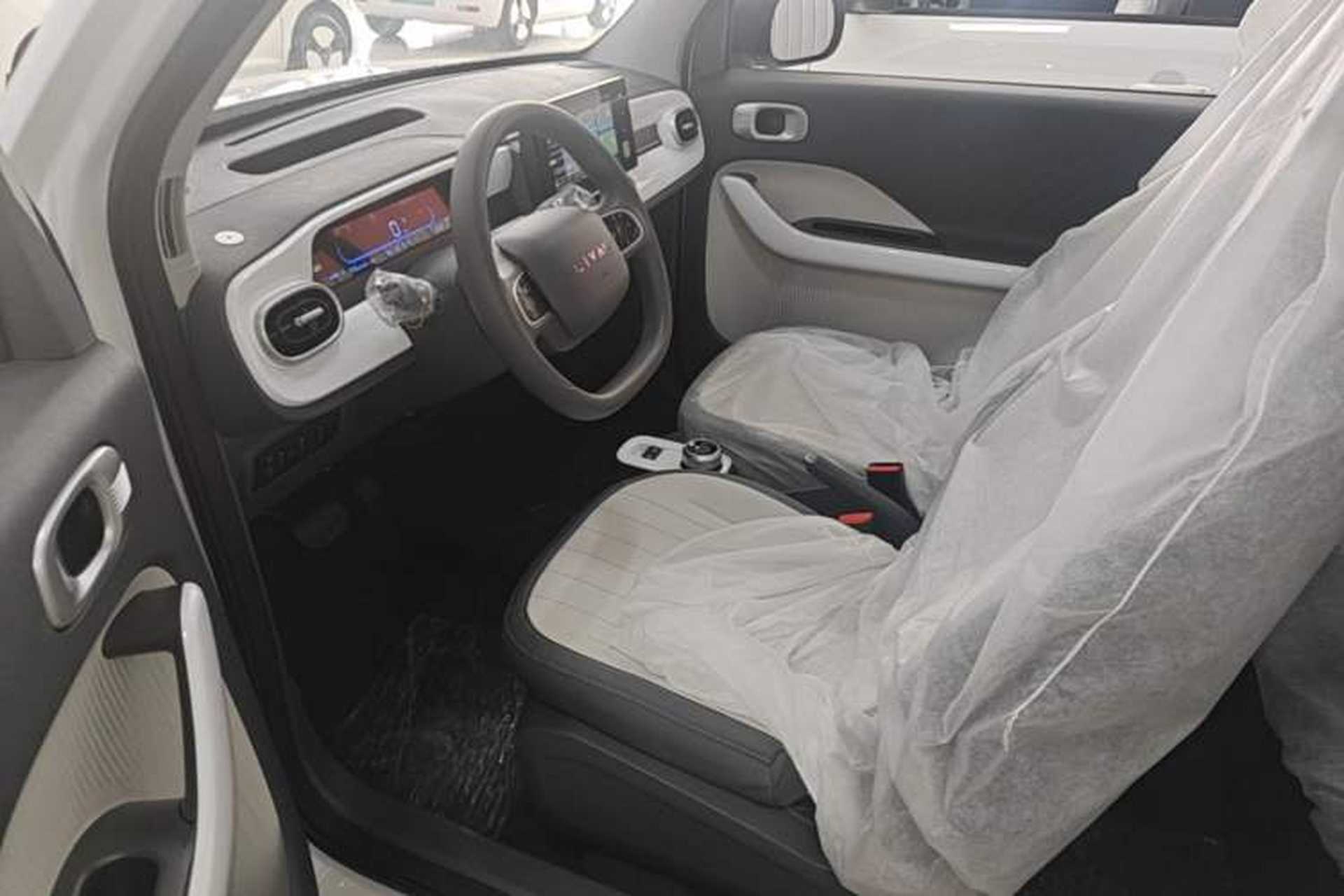 Used Livan Blue Balloon 2025 Model Dynamic Version Left Front Seat
