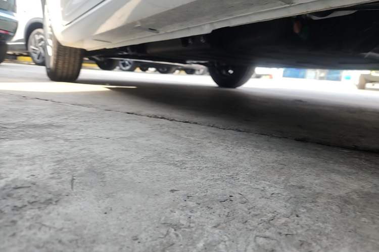Used Livan Blue Balloon 2025 Model Dynamic Version Left Side Sill