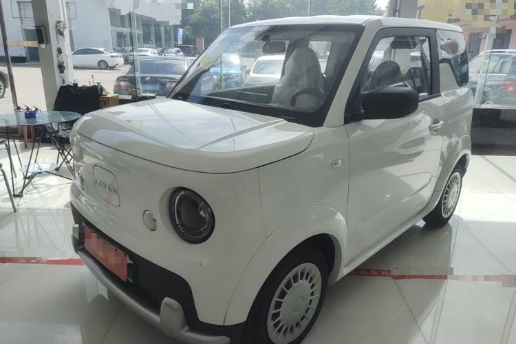 Ojetý Livan Blue Balloon 2025 Model Dynamic Version Guazi used car, China used car export, Used car for sale, Used  cars, Cheapest cars for sale
