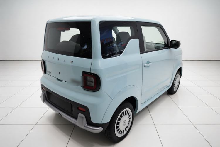 Used Livan Blue Balloon 2025 Model Dynamic Version Rear Right 45 Deg