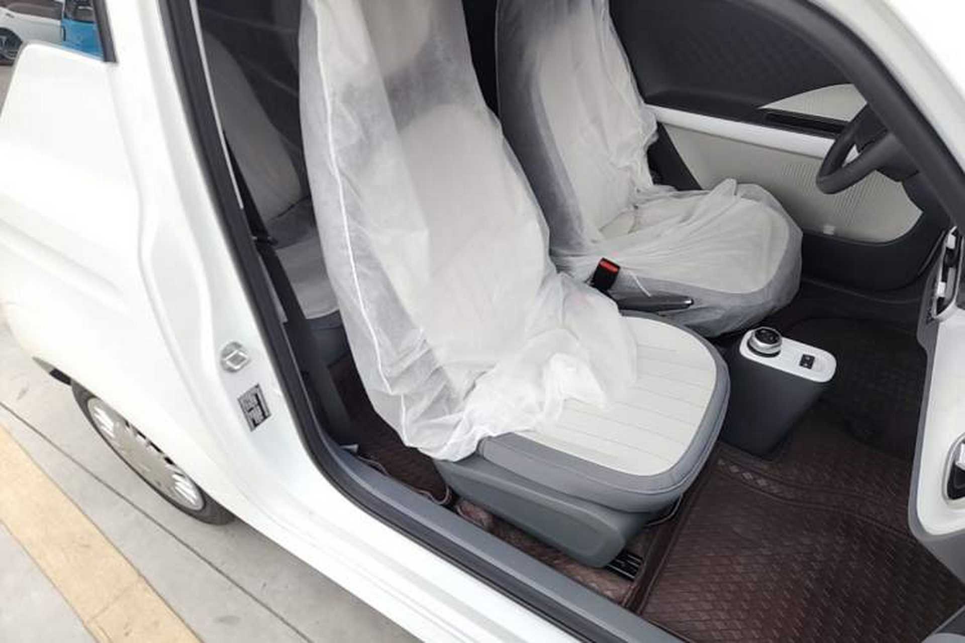 Used Livan Blue Balloon 2025 Model Dynamic Version Right Front Seat