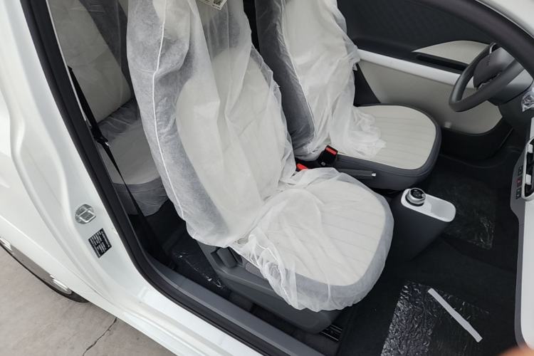 Used Livan Blue Balloon 2025 Model Dynamic Version Right Front Seat