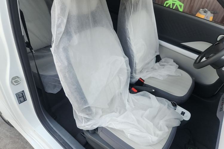 Used Livan Blue Balloon 2025 Model Dynamic Version Right Front Seat