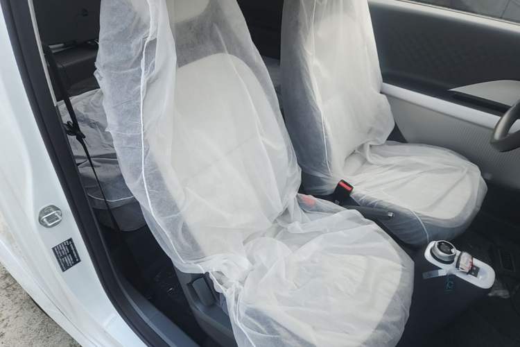 Used Livan Blue Balloon 2025 Model Dynamic Version Right Front Seat