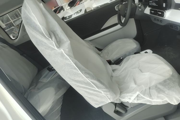 Used Livan Blue Balloon 2025 Model Dynamic Version Right Front Seat