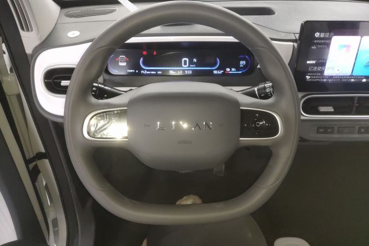 Used Livan Blue Balloon 2025 Model Dynamic Version Steering Wheel