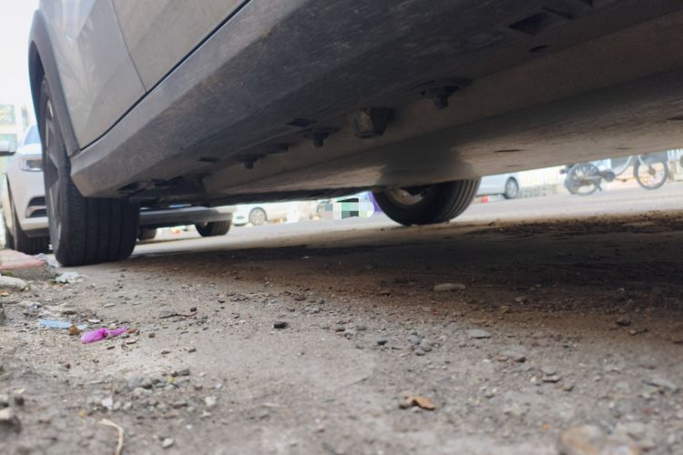 Used Livan 7 2023 605 km ZHU FENG Chassis Front Right