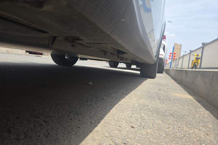 Used Livan 7 2023 450km Chiyue Chassis Rear Right