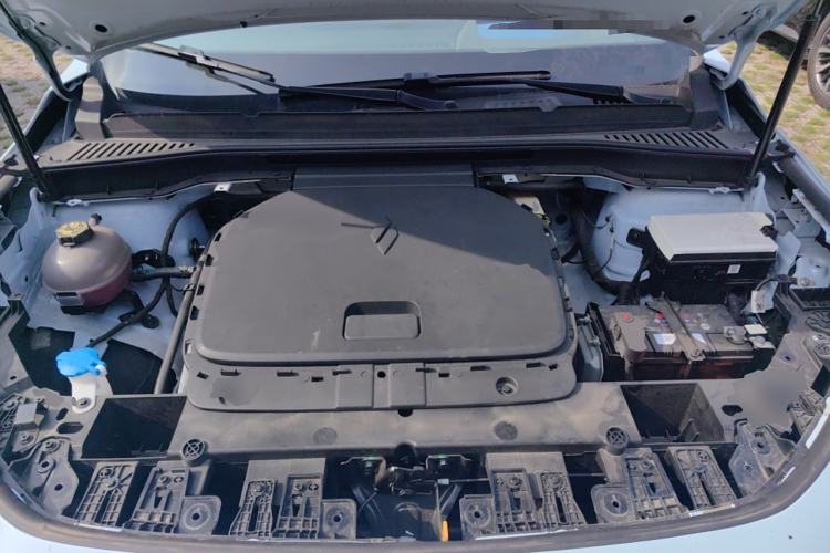 Used Livan 7 2023 450km Chiyue Engine Bay