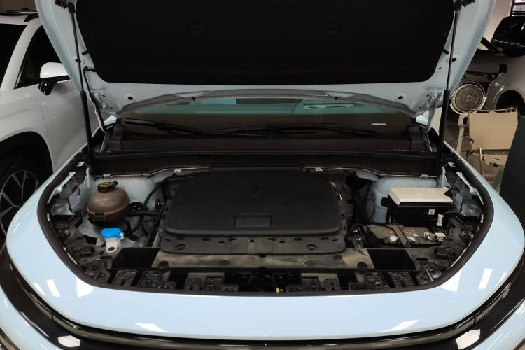 Used Livan 7 2023 450km Chiyue Engine Bay