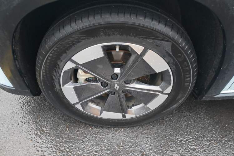 Used Livan 7 2023 605 km ZHU FENG Exterior 4