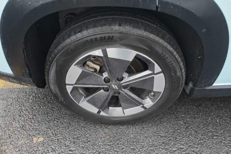 Used Livan 7 2023 605 km ZHU FENG Exterior 5