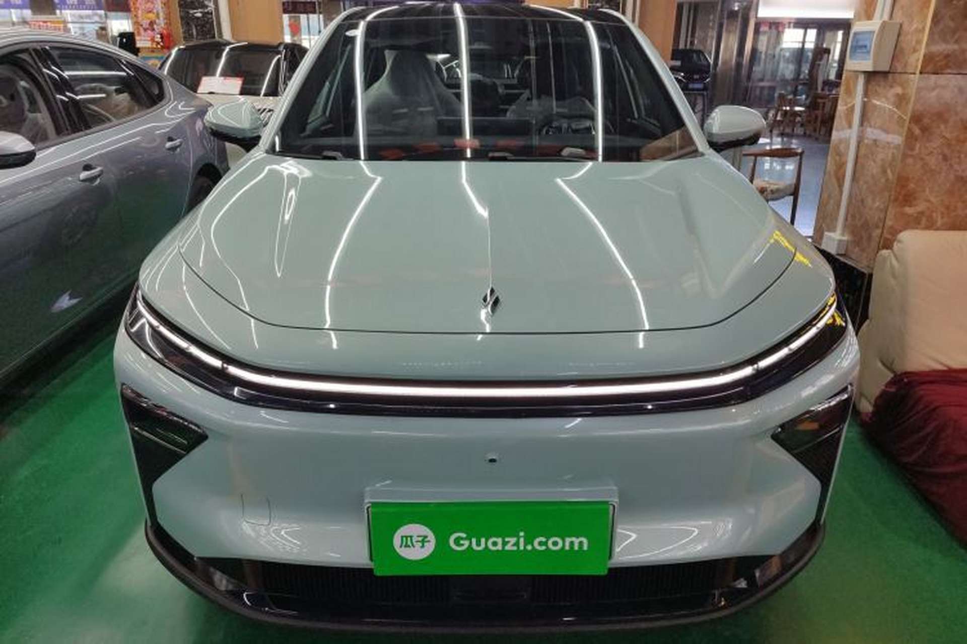 Used Livan 7 2023 605 km ZHU FENG Front