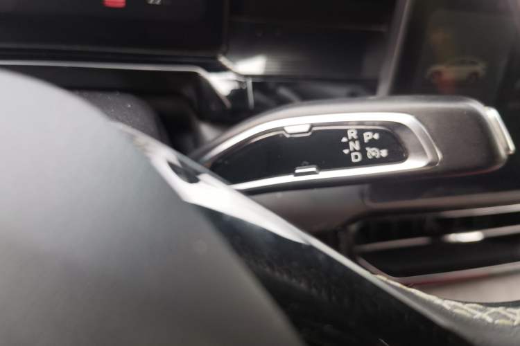 Used Livan 7 2023 450km Chiyue Gear Lever