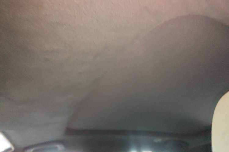 Used Livan 7 2023 605km Hunter Light Headliner