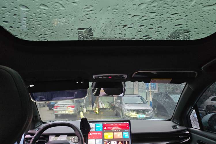 Used Livan 7 2023 605 km ZHU FENG Headliner