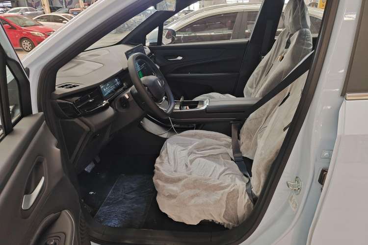 Used Livan 7 2023 450km Chiyue Interior 3