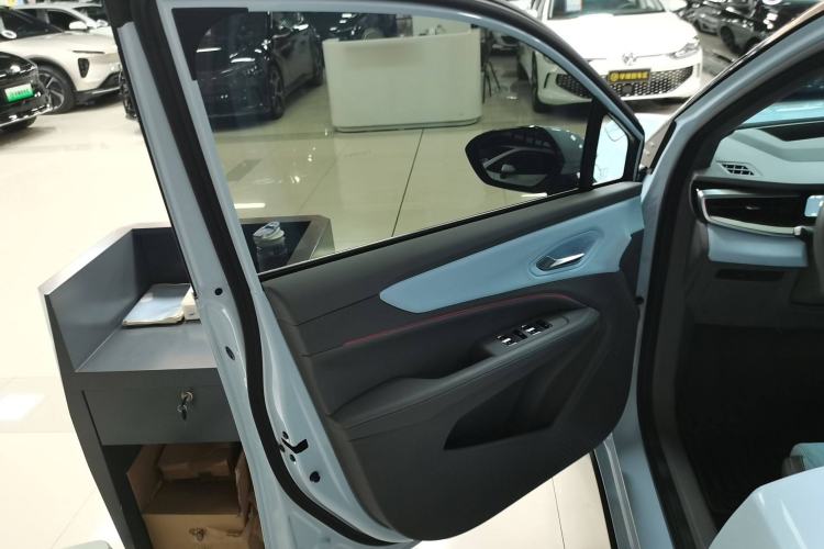 Used Livan 7 2023 450km Chiyue Interior 7