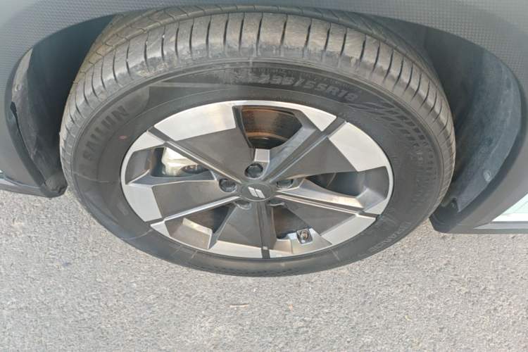 Used Livan 7 2023 605 km ZHU FENG Left Front Wheel Hub