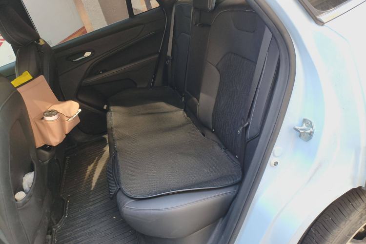 Used Livan 7 2023 605 km ZHU FENG Left Rear Seat