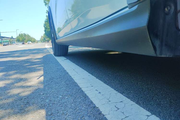 Used Livan 7 2023 605 km ZHU FENG Left Side Sill