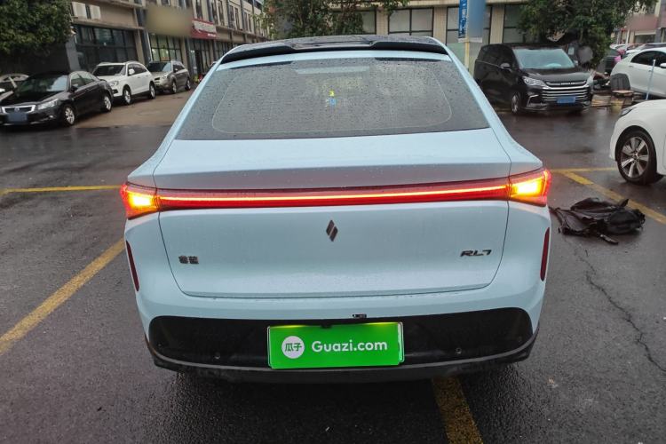 Used Livan 7 2023 605 km ZHU FENG Rear