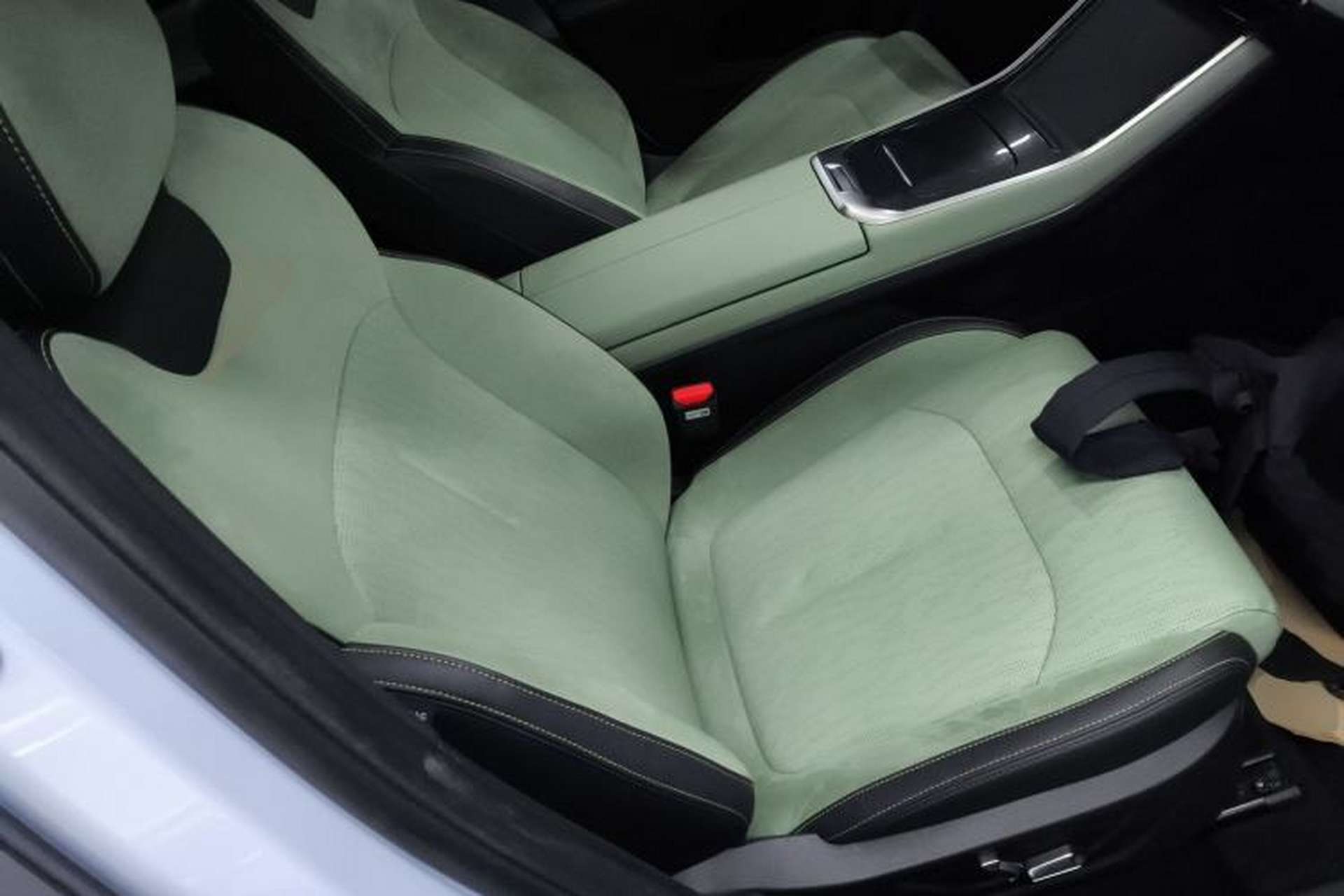 Used Livan 7 2023 605km Hunter Light Right Front Seat