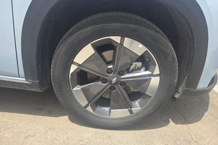 Used Livan 7 2023 450km Chiyue Right Front Wheel Hub