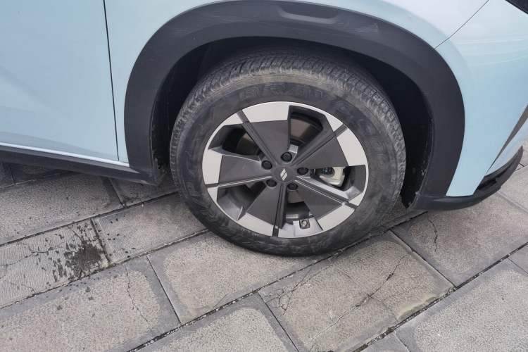 Used Livan 7 2023 450km Chiyue Right Front Wheel Hub