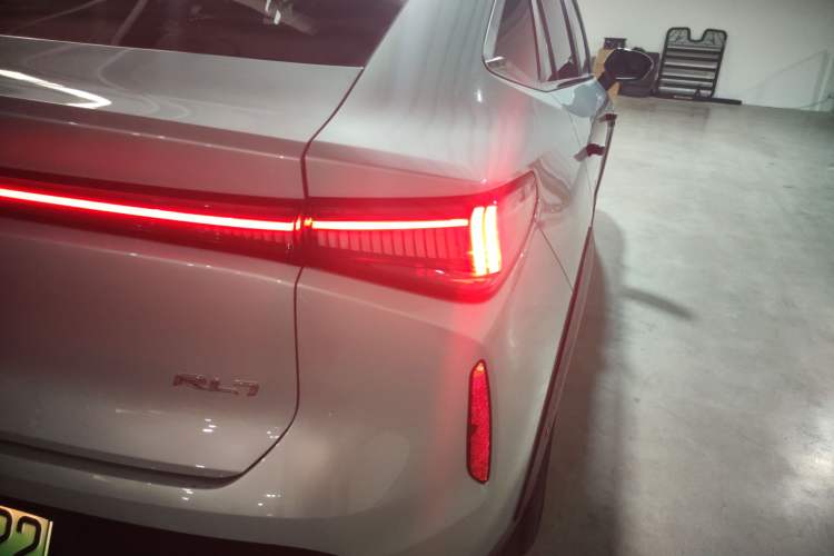 Used Livan 7 2023 605km Hunter Light Right Rear Taillight