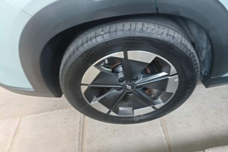Used Livan 7 2023 605 km ZHU FENG Right Rear Wheel Hub