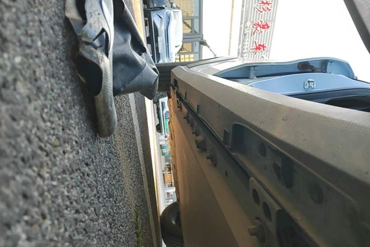 Used Livan 7 2023 450km Chiyue Right Side Sill