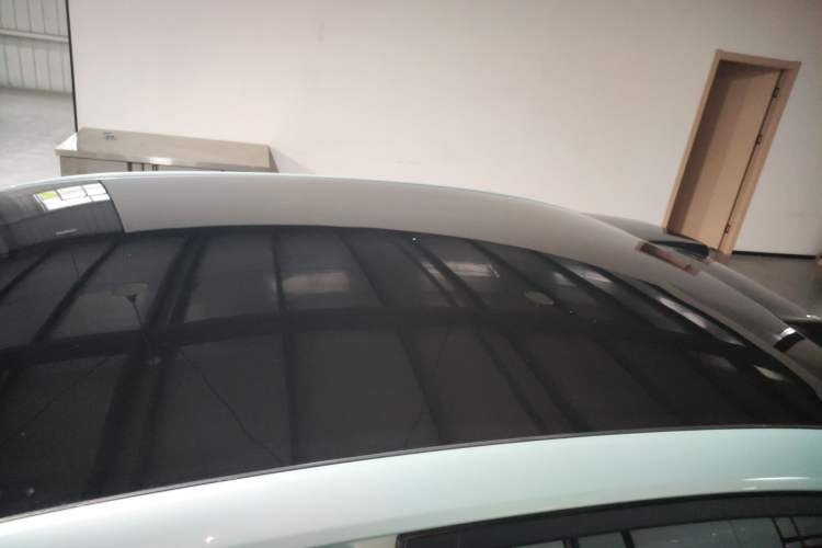 Used Livan 7 2023 605km Hunter Light Roof