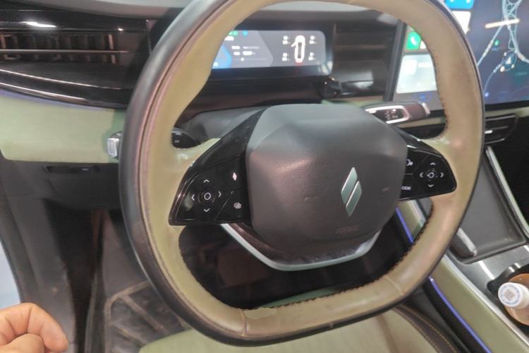 Used Livan 7 2023 605km Hunter Light Steering Wheel